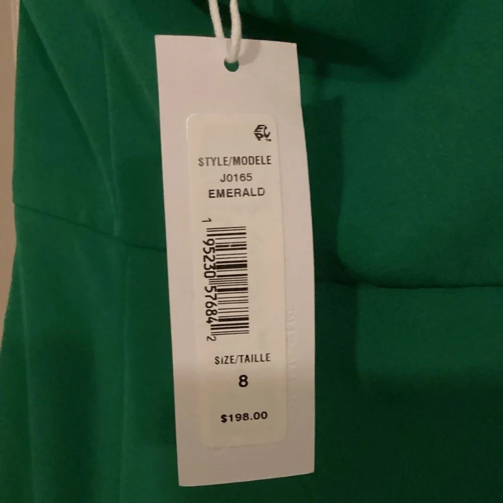 Jewel Badgley Mischka Draped Halter Neck Asymmetric Cocktail Dress, size 8 - Picture 9 of 16